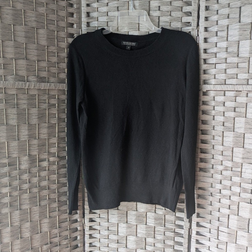 Banana Republic Sweater Black Italian Merino Wool Blend Sz M Minimalist Capsule